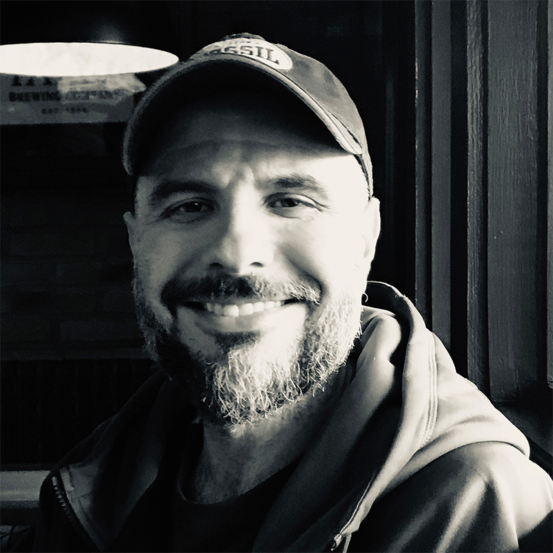 Deniz Kurdakul headshot